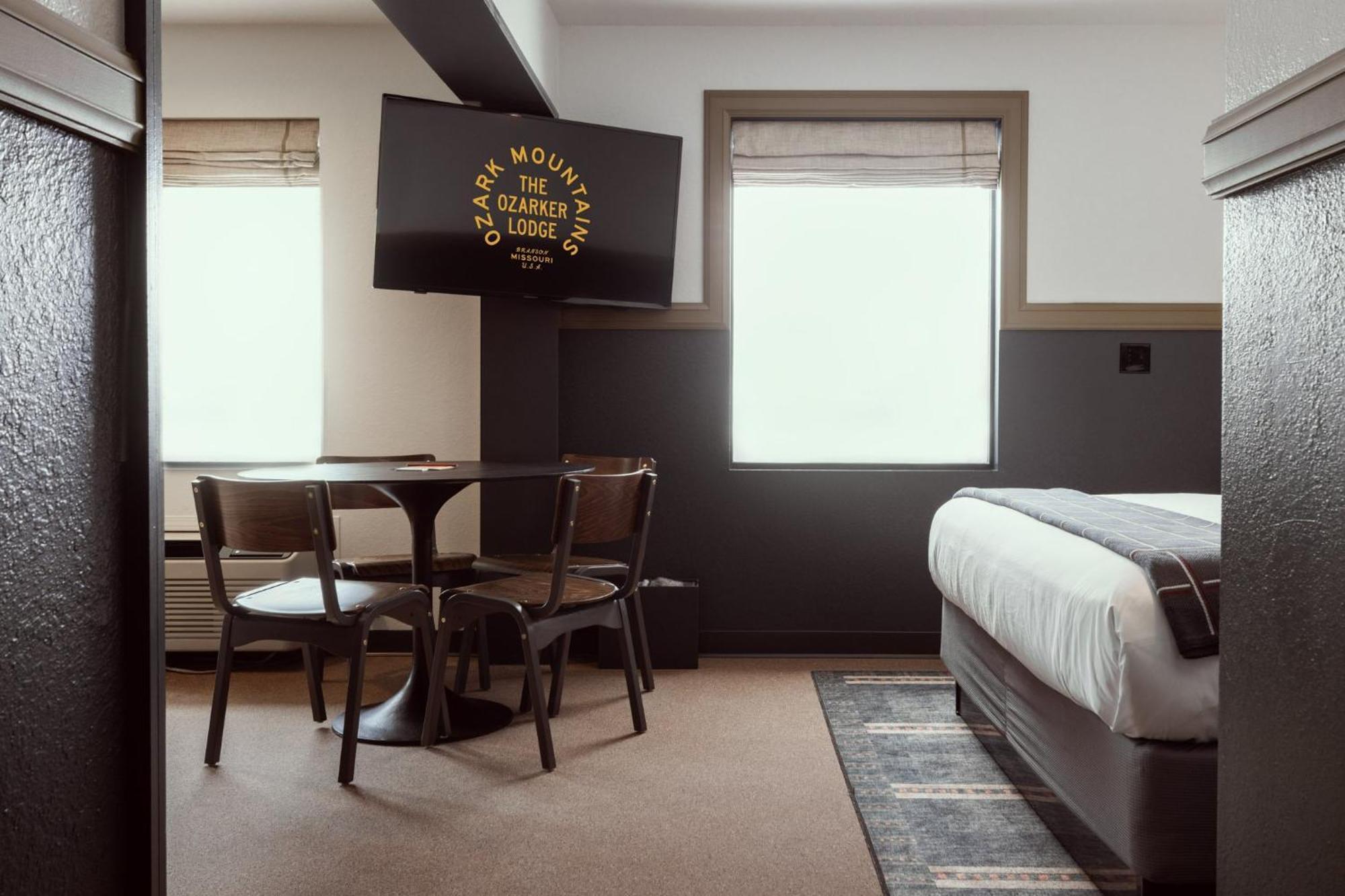 The Ozarker Lodge Брэнсон Экстерьер фото